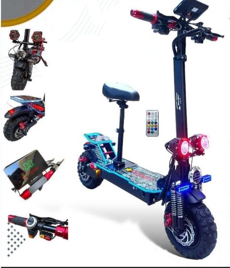 صورة سكوتر الوحش المزود بمحركين تيربو